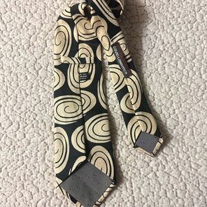 David Lawrence Black and Cream Patterned Tie